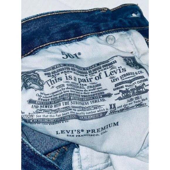 Levis 501 Jeans Womens 24x30 Fits 27x30 Blue Premium Button Fly Distressed Big E - Picture 16 of 16